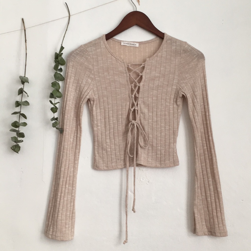 SOLD ❌ HONEY PUNCH Front Lace-up Crop Top - Picture 3 of 6